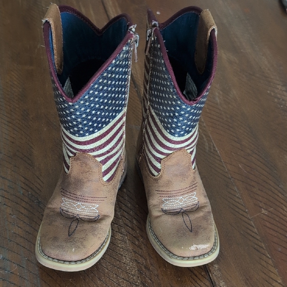 Twister Patriotic Cowboy Boots with Flag Design